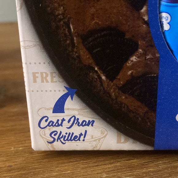 Holiday Bnib Bake In Brownie Cast Iron Skillet Oreo Cookies Brownie